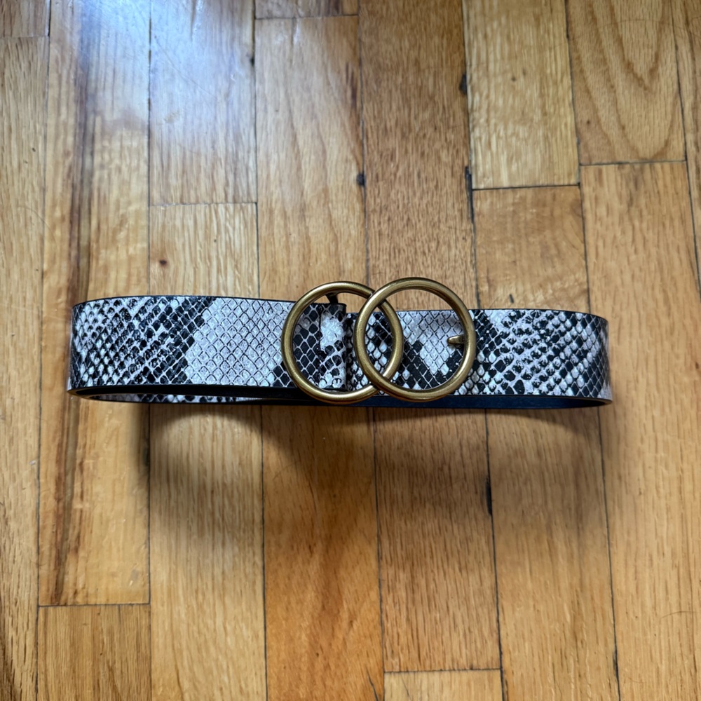 Aritzia Alxiliary leather snake print belt 2XS